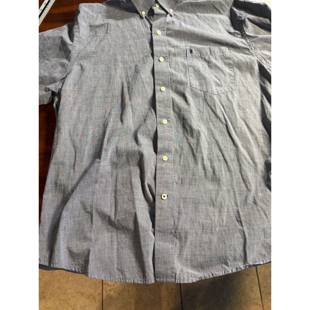 Izod Mens XL Blue Short Sleeve Button Down Shirt Chambray Cotton Blend Pocket